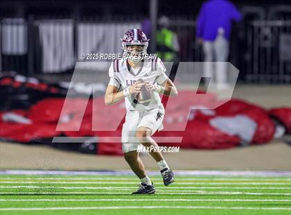 Thumbnail 2 in Ennis @ Wilson (UIL 5A D2 Football Bi-District) photogallery.