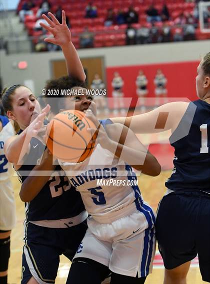 Thumbnail 2 in Star City vs. Southside (AAAA 4A Regional Playoff) photogallery.