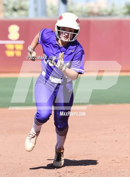 Thumbnail 3 in Sabino vs. Winslow (AIA 3A Final) photogallery.