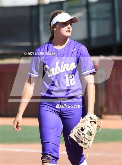 Thumbnail 3 in Sabino vs. Winslow (AIA 3A Final) photogallery.