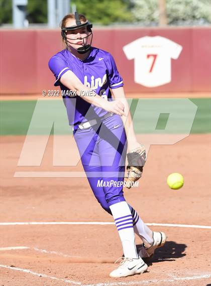 Thumbnail 2 in Sabino vs. Winslow (AIA 3A Final) photogallery.