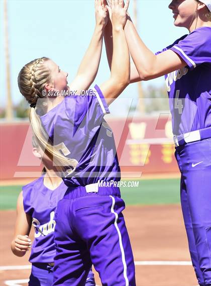Thumbnail 2 in Sabino vs. Winslow (AIA 3A Final) photogallery.