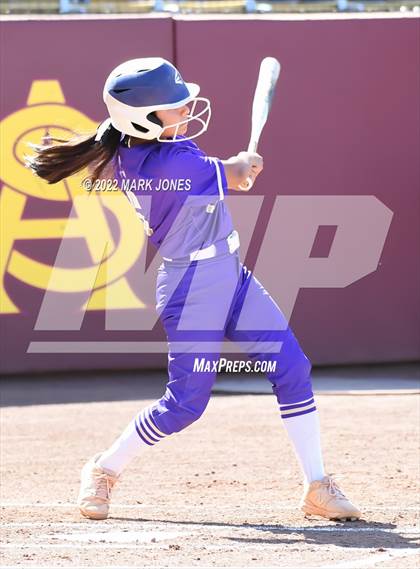 Thumbnail 2 in Sabino vs. Winslow (AIA 3A Final) photogallery.