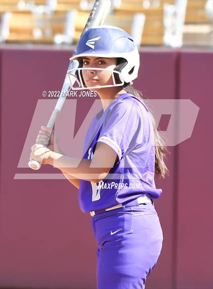 Thumbnail 3 in Sabino vs. Winslow (AIA 3A Final) photogallery.