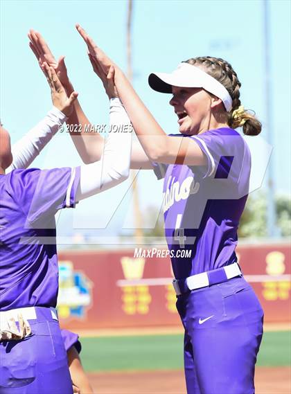 Thumbnail 3 in Sabino vs. Winslow (AIA 3A Final) photogallery.