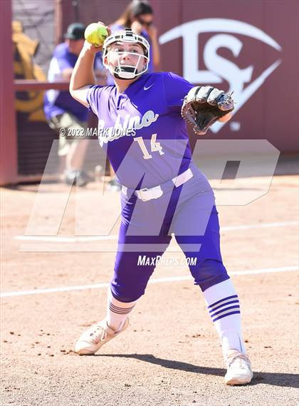 Thumbnail 3 in Sabino vs. Winslow (AIA 3A Final) photogallery.