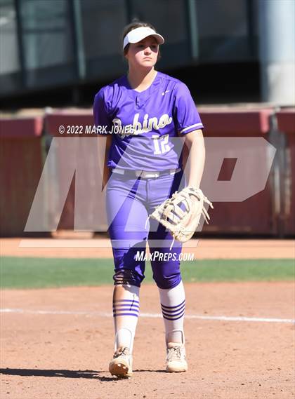 Thumbnail 2 in Sabino vs. Winslow (AIA 3A Final) photogallery.