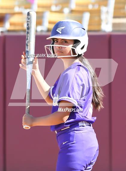 Thumbnail 2 in Sabino vs. Winslow (AIA 3A Final) photogallery.