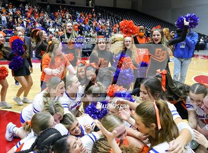 Thumbnail 3 in Grand Oaks vs. Fulshear (UIL 6A Volleyball Division 1 Final) photogallery.