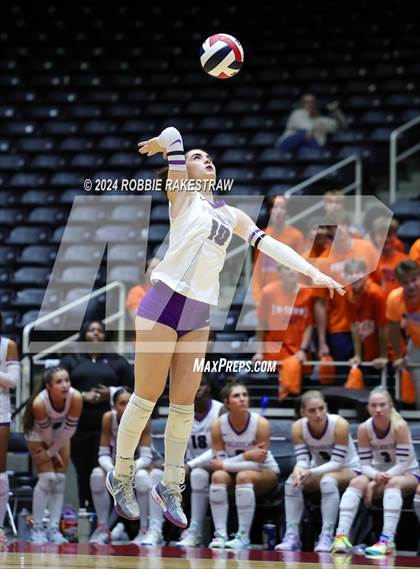 Thumbnail 1 in Grand Oaks vs. Fulshear (UIL 6A Volleyball Division 1 Final) photogallery.
