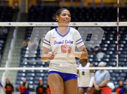 Thumbnail 2 in Grand Oaks vs. Fulshear (UIL 6A Volleyball Division 1 Final) photogallery.