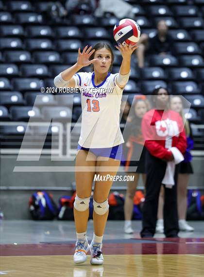 Thumbnail 1 in Grand Oaks vs. Fulshear (UIL 6A Volleyball Division 1 Final) photogallery.
