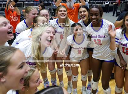 Thumbnail 2 in Grand Oaks vs. Fulshear (UIL 6A Volleyball Division 1 Final) photogallery.
