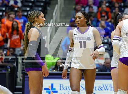 Thumbnail 2 in Grand Oaks vs. Fulshear (UIL 6A Volleyball Division 1 Final) photogallery.