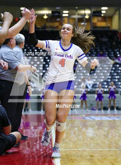 Thumbnail 2 in Grand Oaks vs. Fulshear (UIL 6A Volleyball Division 1 Final) photogallery.