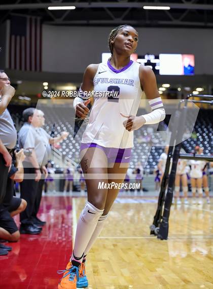 Thumbnail 3 in Grand Oaks vs. Fulshear (UIL 6A Volleyball Division 1 Final) photogallery.