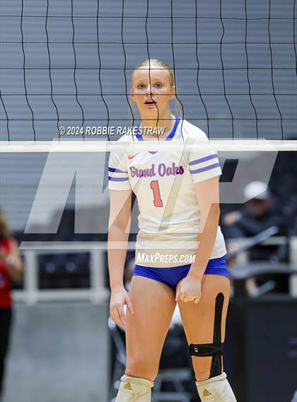 Thumbnail 1 in Grand Oaks vs. Fulshear (UIL 6A Volleyball Division 1 Final) photogallery.