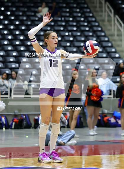 Thumbnail 2 in Grand Oaks vs. Fulshear (UIL 6A Volleyball Division 1 Final) photogallery.