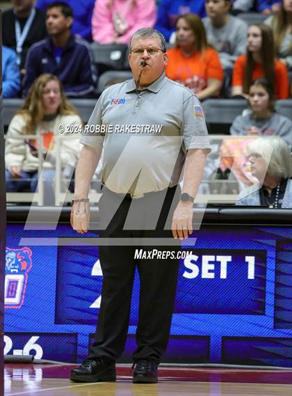 Thumbnail 2 in Grand Oaks vs. Fulshear (UIL 6A Volleyball Division 1 Final) photogallery.
