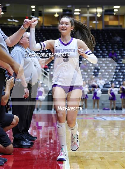 Thumbnail 2 in Grand Oaks vs. Fulshear (UIL 6A Volleyball Division 1 Final) photogallery.