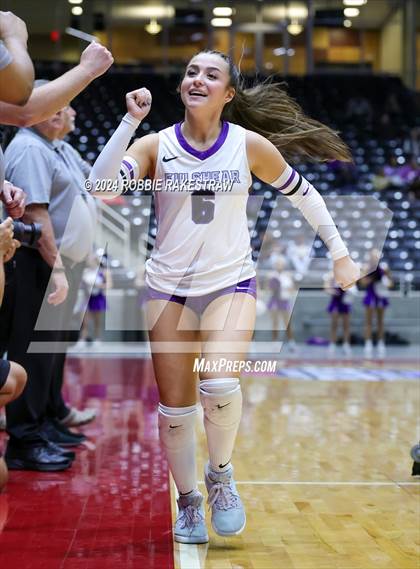 Thumbnail 3 in Grand Oaks vs. Fulshear (UIL 6A Volleyball Division 1 Final) photogallery.