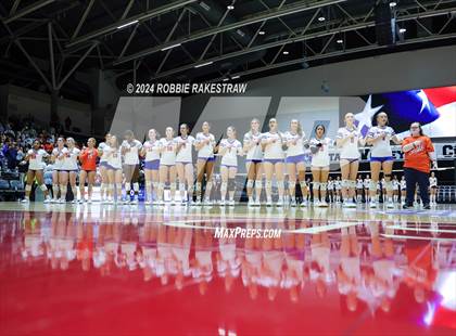 Thumbnail 2 in Grand Oaks vs. Fulshear (UIL 6A Volleyball Division 1 Final) photogallery.