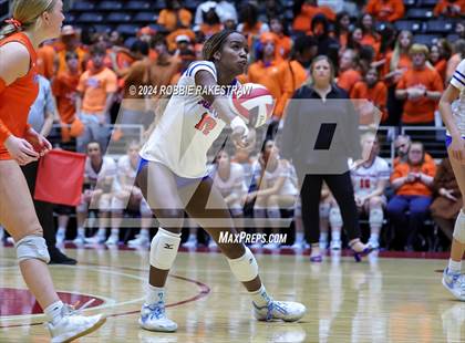 Thumbnail 1 in Grand Oaks vs. Fulshear (UIL 6A Volleyball Division 1 Final) photogallery.