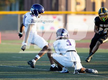 Thumbnail 3 in Spanish Springs @ Simi Valley photogallery.