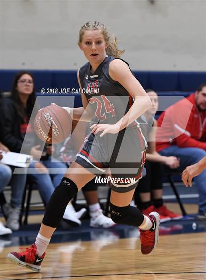 Thumbnail 3 in Harlingen South vs Lee [Robert E.] (NISD Basketball Tournament) photogallery.