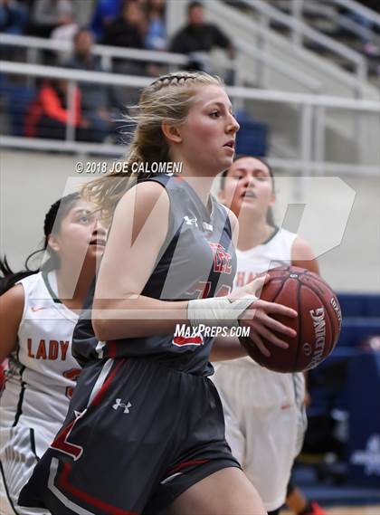 Thumbnail 2 in Harlingen South vs Lee [Robert E.] (NISD Basketball Tournament) photogallery.