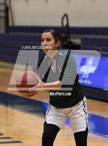 Thumbnail 2 in Harlingen South vs Lee [Robert E.] (NISD Basketball Tournament) photogallery.