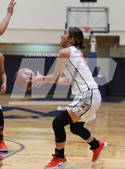 Thumbnail 3 in Harlingen South vs Lee [Robert E.] (NISD Basketball Tournament) photogallery.