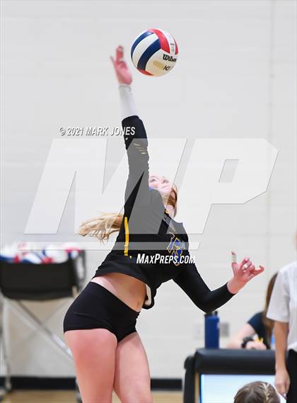 Thumbnail 3 in Phoenix Country Day vs. Scottsdale Christian Academy (PCDS Desert Classic) photogallery.