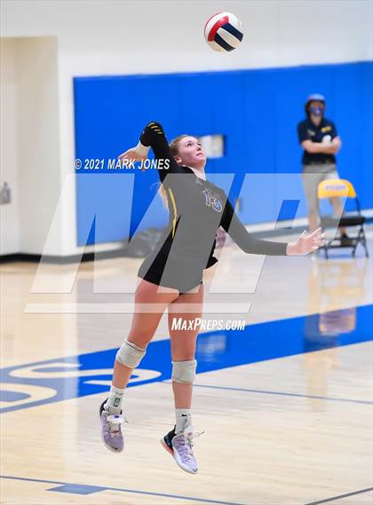 Thumbnail 1 in Phoenix Country Day vs. Scottsdale Christian Academy (PCDS Desert Classic) photogallery.
