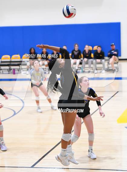 Thumbnail 1 in Phoenix Country Day vs. Scottsdale Christian Academy (PCDS Desert Classic) photogallery.