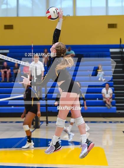 Thumbnail 1 in Phoenix Country Day vs. Scottsdale Christian Academy (PCDS Desert Classic) photogallery.