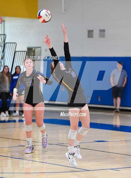 Thumbnail 2 in Phoenix Country Day vs. Scottsdale Christian Academy (PCDS Desert Classic) photogallery.