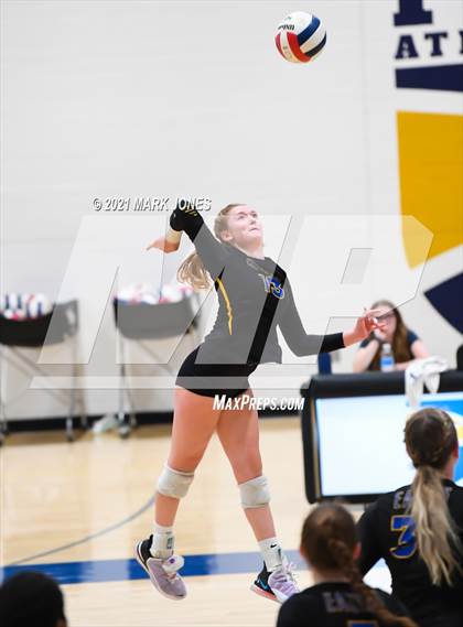 Thumbnail 3 in Phoenix Country Day vs. Scottsdale Christian Academy (PCDS Desert Classic) photogallery.