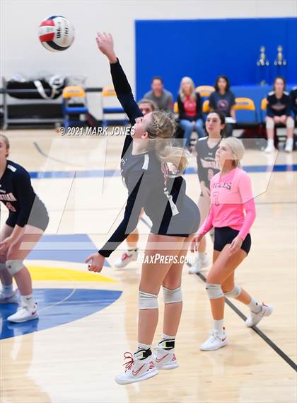 Thumbnail 3 in Phoenix Country Day vs. Scottsdale Christian Academy (PCDS Desert Classic) photogallery.