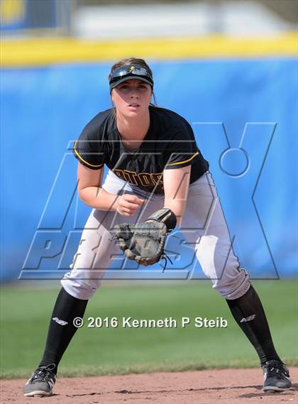 Thumbnail 1 in St. Amant vs Archbishop Hannan (SCC Jamboree) photogallery.