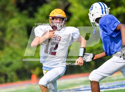 Thumbnail 2 in Gloucester Catholic @ Gateway Regional (Scrimmage) photogallery.