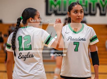 Thumbnail 1 in Langham Creek @ Pasadena photogallery.