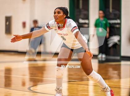 Thumbnail 1 in Langham Creek @ Pasadena photogallery.