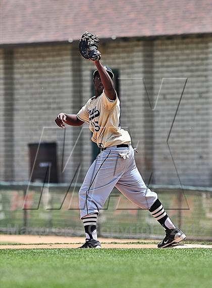 Thumbnail 2 in Oak Hills vs. Citrus Valley (CIF SS D5 Final) photogallery.