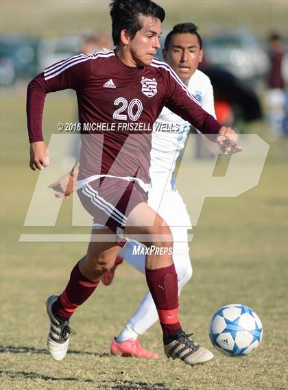 Thumbnail 2 in Chula Vista vs. Kofa (22nd Annual SoCal Classic) photogallery.