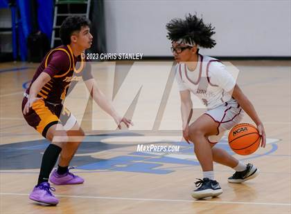 Thumbnail 2 in Tolleson vs. Walden Grove (Panther Hoops Classic) photogallery.