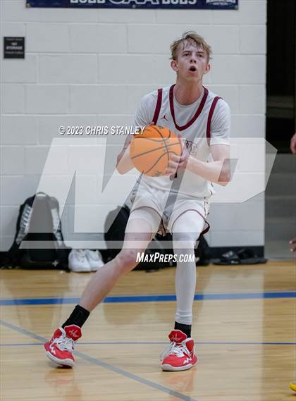 Thumbnail 3 in Tolleson vs. Walden Grove (Panther Hoops Classic) photogallery.