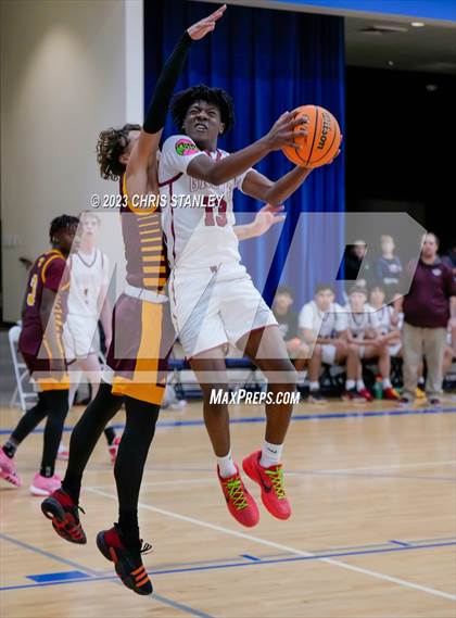 Thumbnail 3 in Tolleson vs. Walden Grove (Panther Hoops Classic) photogallery.