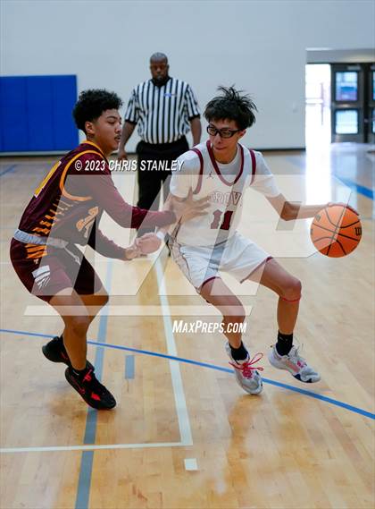Thumbnail 3 in Tolleson vs. Walden Grove (Panther Hoops Classic) photogallery.
