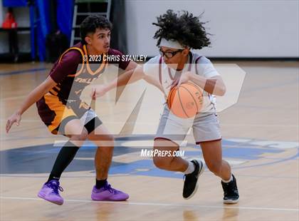 Thumbnail 3 in Tolleson vs. Walden Grove (Panther Hoops Classic) photogallery.